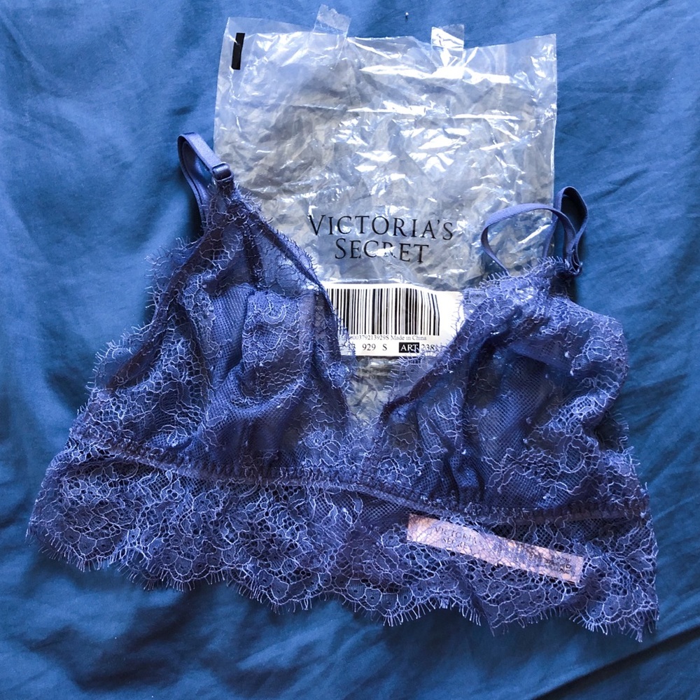 Victoria’s Secret Chantilly Lace Bralette